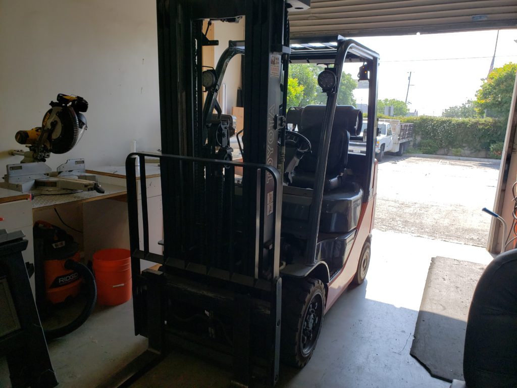 Forklift School Choosing the right forklift school for training